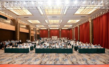 教师表彰大会领导讲话稿7篇