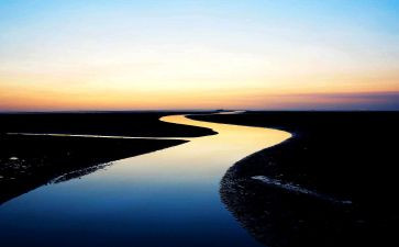 童年河的读后感8篇