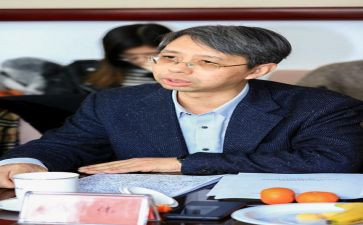 高校教师副教授述职报告7篇