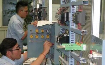 2024年维修电工年终总结8篇
