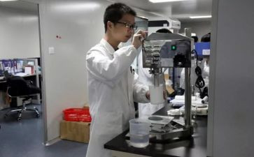 研发员年度工作总结7篇